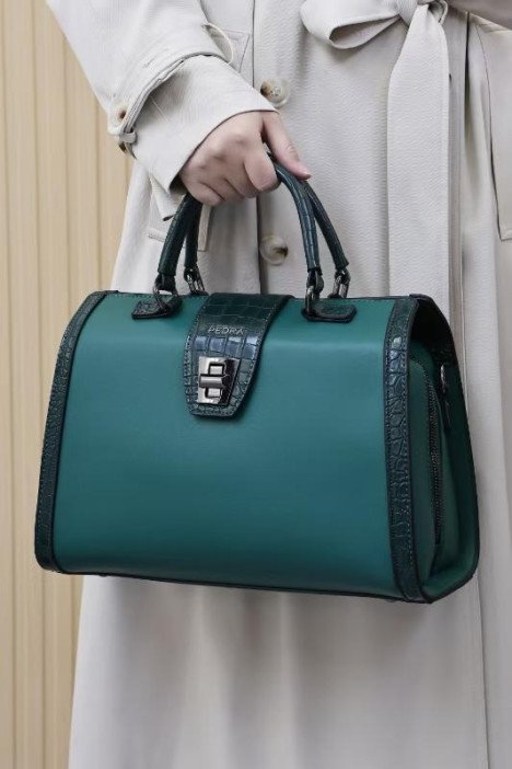 👜 SAC DE LUXE PEDRA – L'Élégance Bordeaux Turquie